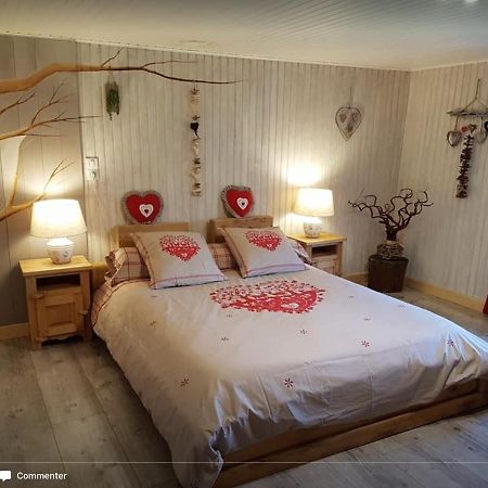 La Ferme De La-Haut B&B Le Haut-du-Them Екстериор снимка